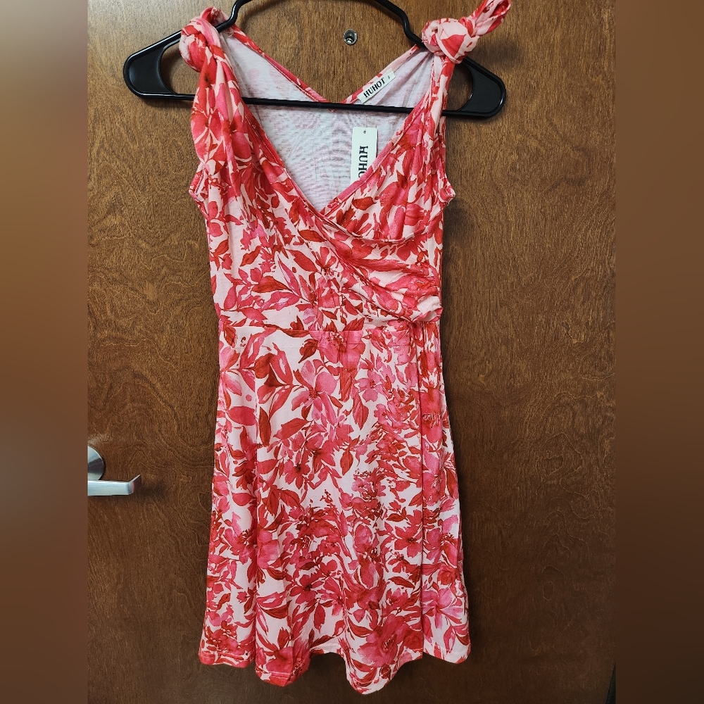 Vibrant Floral Mini Dress in Pink and Red